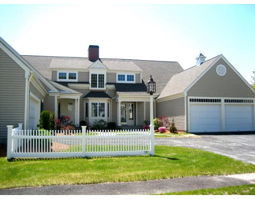 Unit for sale at 4 Imperial Ct, Westborough, MA 01581