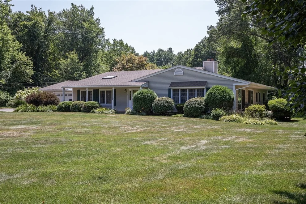 Unit for sale at 6 East St (Plympton ), Halifax, MA 02338