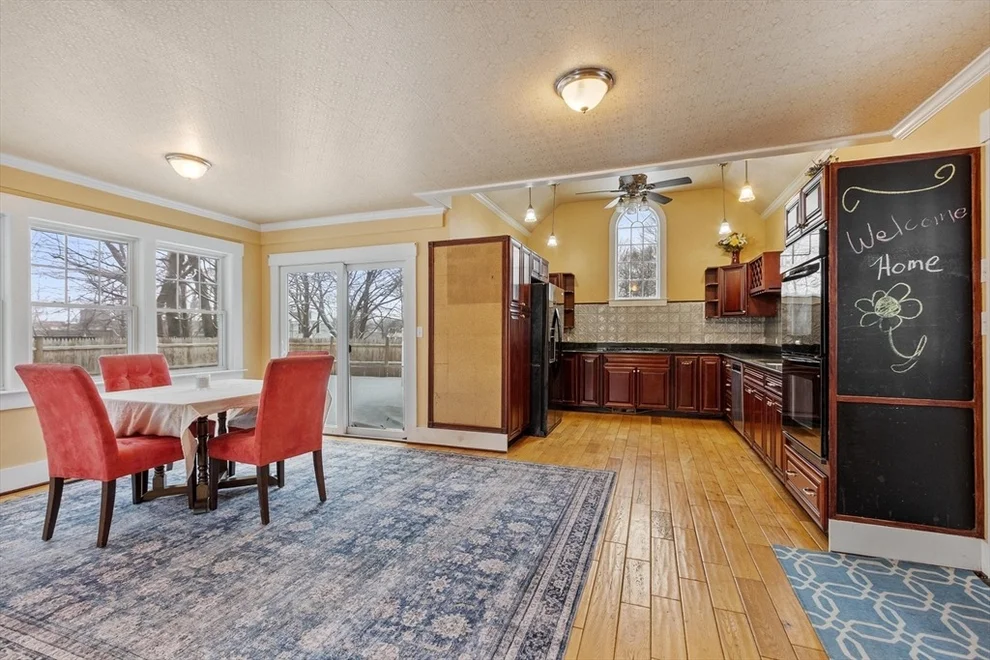 Unit for sale at 16 Washington St, Chelmsford, MA 01863