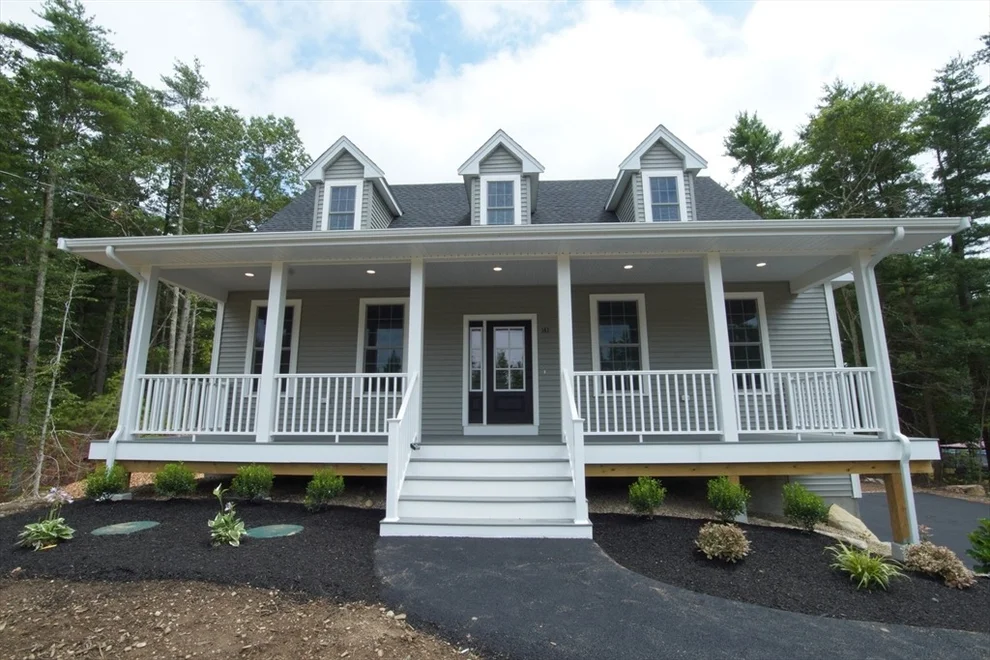 Unit for sale at 141 Tispaquin St, Middleboro, MA 02346