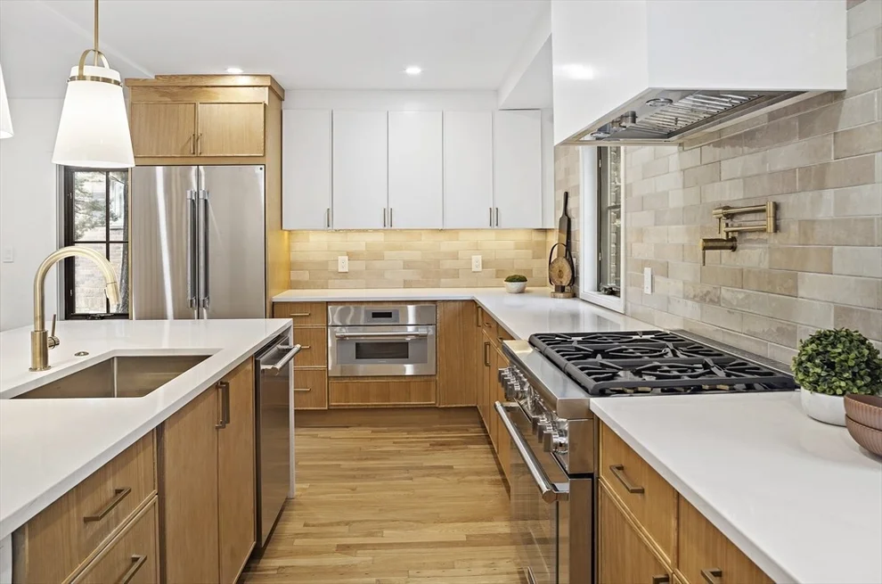 Unit for sale at 213 Waltham Str, Newton, MA 02465
