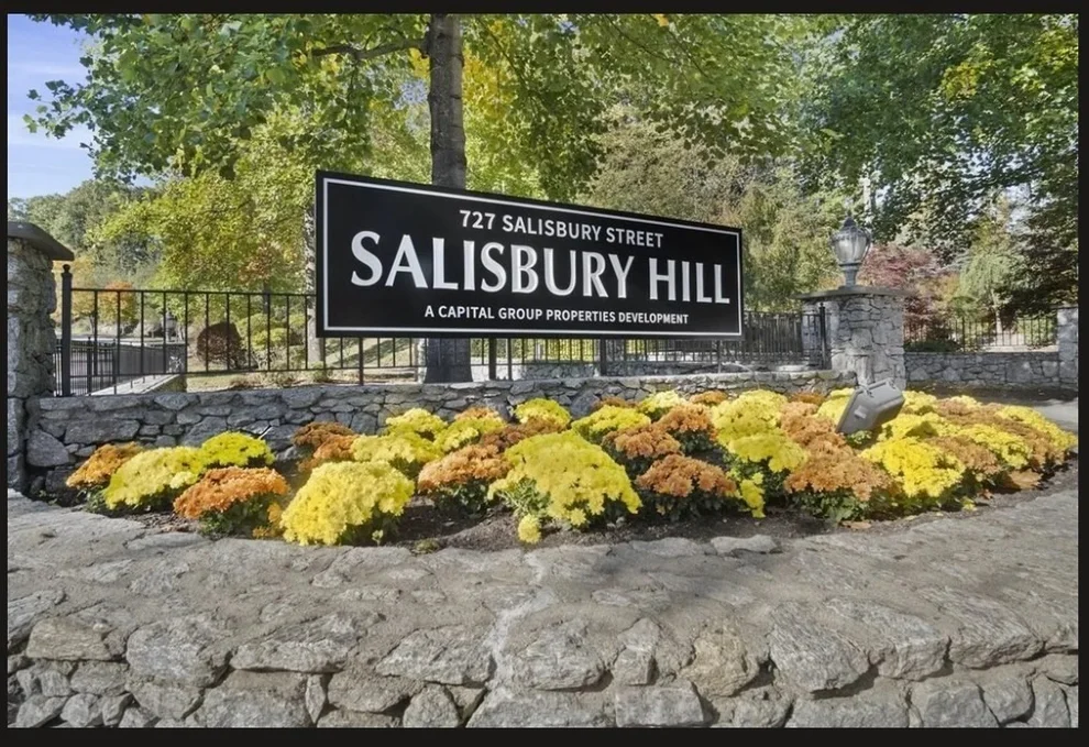 Unit for sale at 7 Tideswell Lane, Worcester, MA 01609
