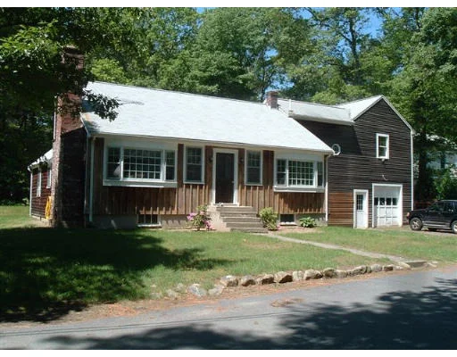Unit for sale at 132 Washington Ave, Marshfield, MA 02050