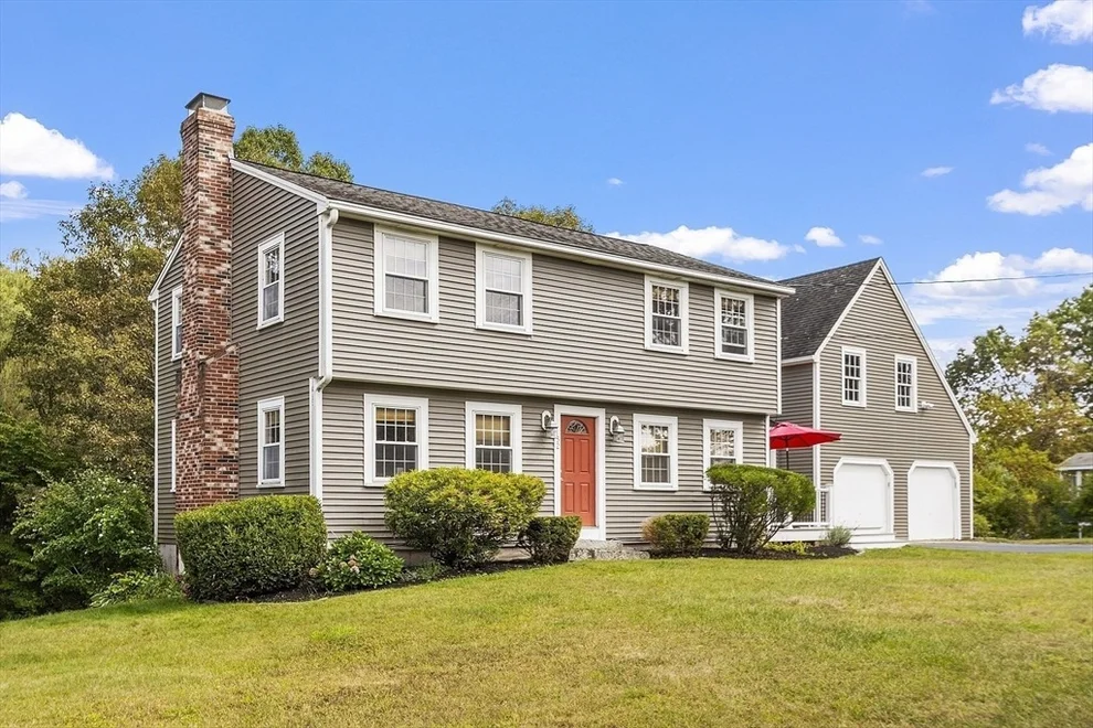 Unit for sale at 52 Chestnut Hill Rd, Groton, MA 01450