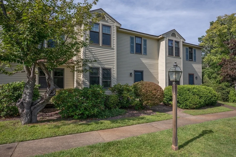Unit for sale at 71 Apache Way, Tewksbury, MA 01876