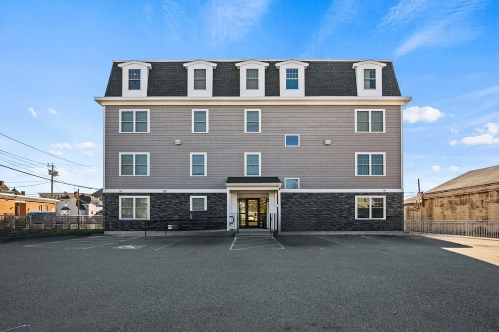 Unit for sale at 693 Western Avenue, Lynn, MA 01905