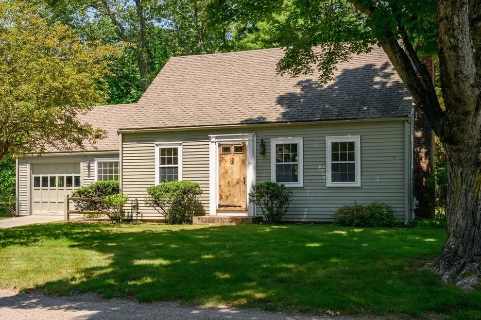 Unit for sale at 30 Huntley Rd, Hingham, MA 02043
