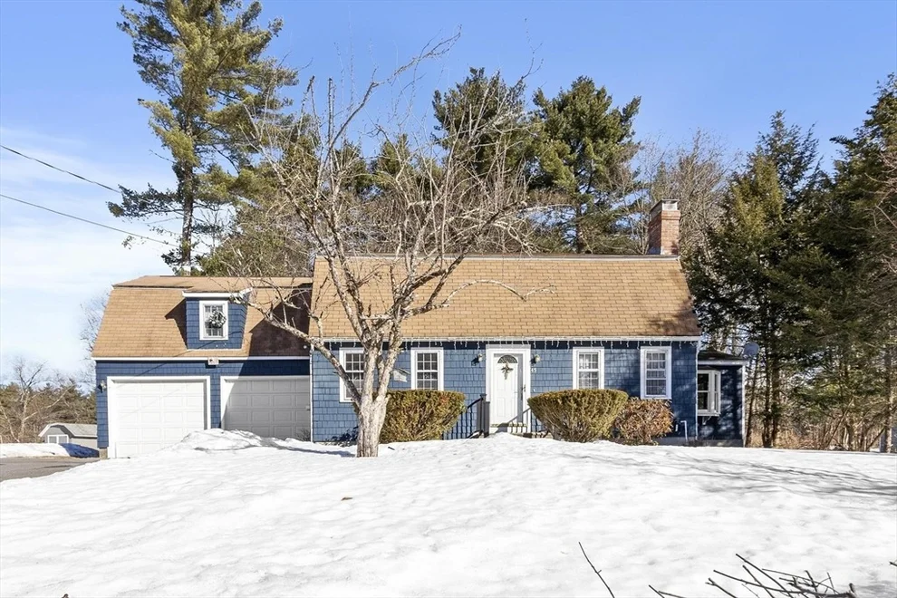 Unit for sale at 45 Maplewood Dr, Townsend, MA 01469
