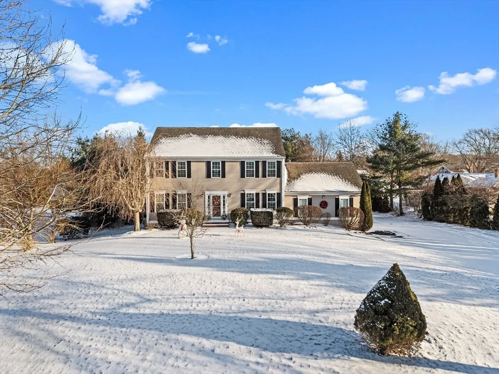 Unit for sale at 2081 Manomet Ave, Dighton, MA 02715