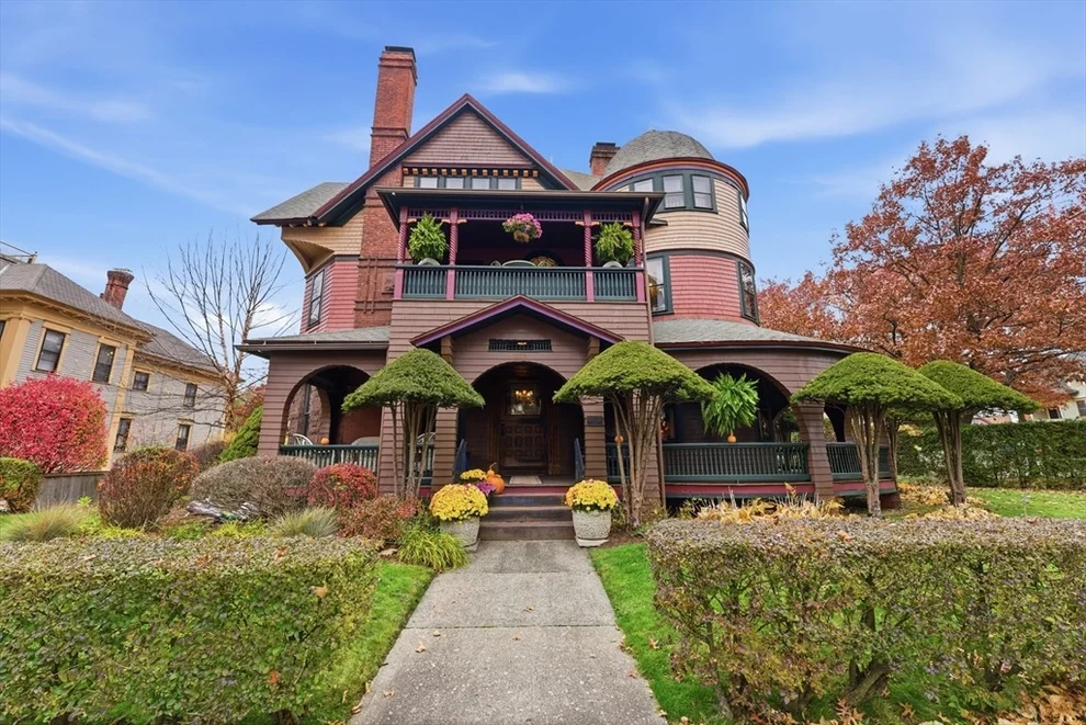 Unit for sale at 1176 Worthington St, Springfield, MA 01109