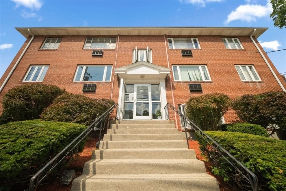Unit for sale at 109 Warren Street, Watertown, MA 02472