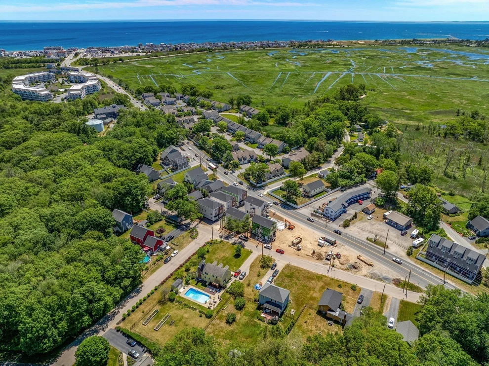Unit for sale at 2 Old County Rd, Salisbury, MA 01952