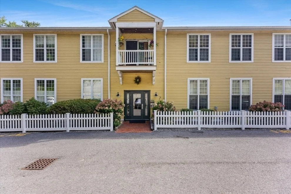 Unit for sale at 2 School St, Lincoln, RI 02802