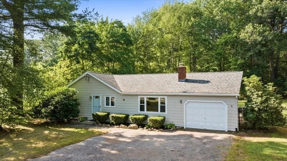 Unit for sale at 926 S Main Street, Bellingham, MA 02019