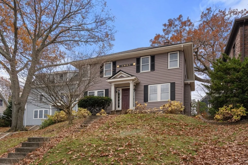 Unit for sale at 1421 Quincy Shore Dr, Quincy, MA 02169