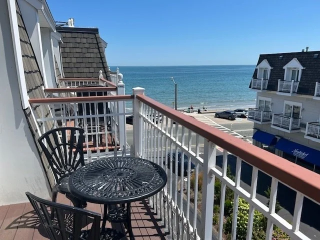 Unit for sale at 45 Hull Shore Dr, Hull, MA 02045