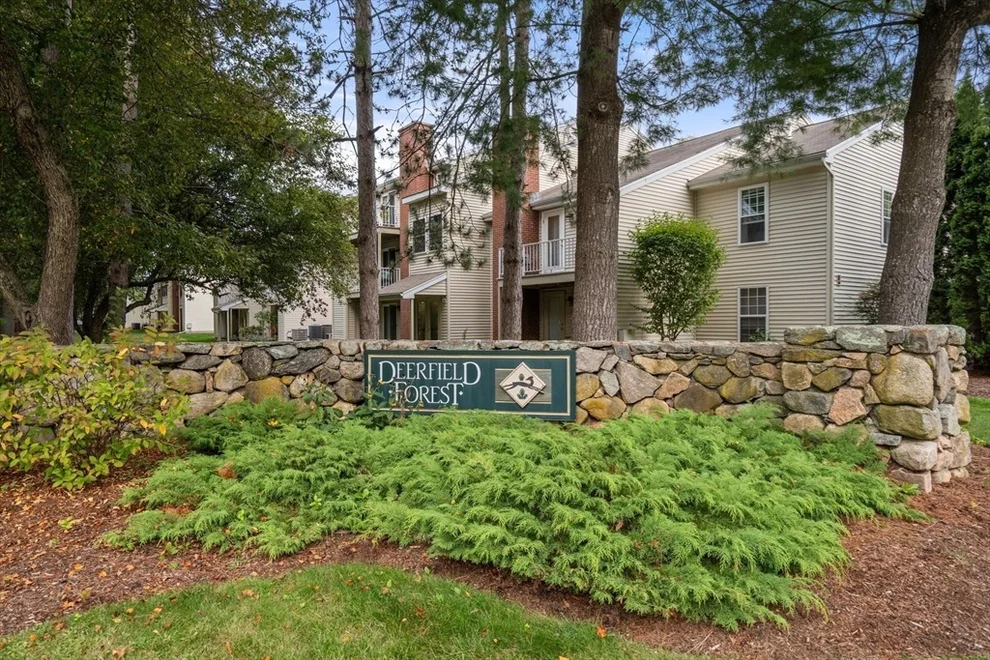 Unit for sale at 3 Thoreau Ct, Natick, MA 01760