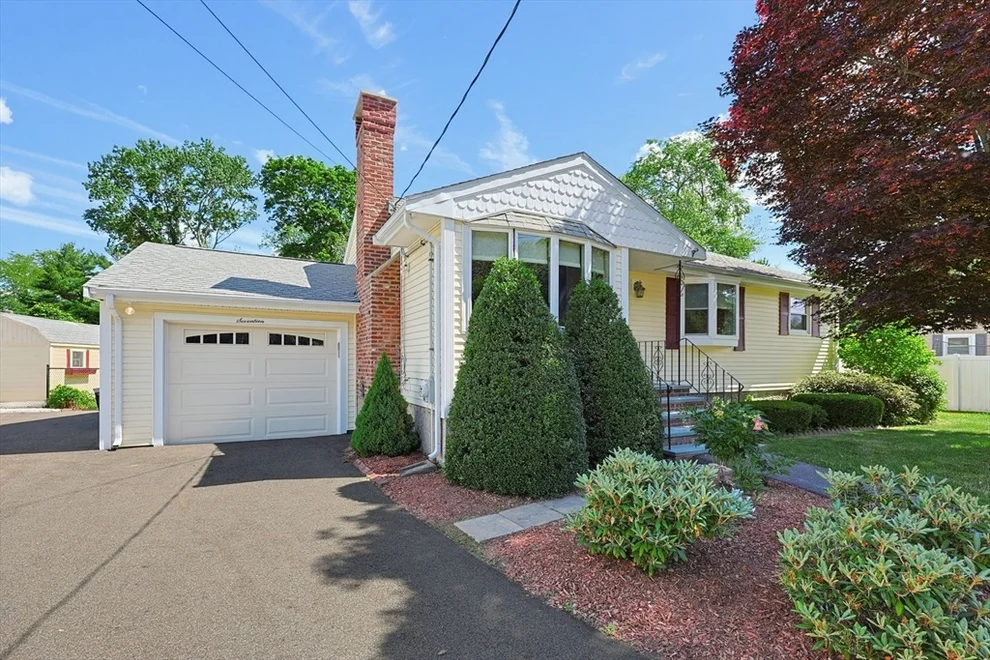 Unit for sale at 17 W Vanston Rd, Stoughton, MA 02072