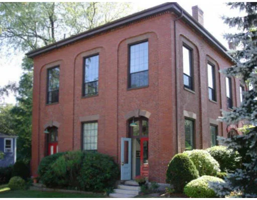 Unit for sale at 37 Forrester St, Newburyport, MA 01950