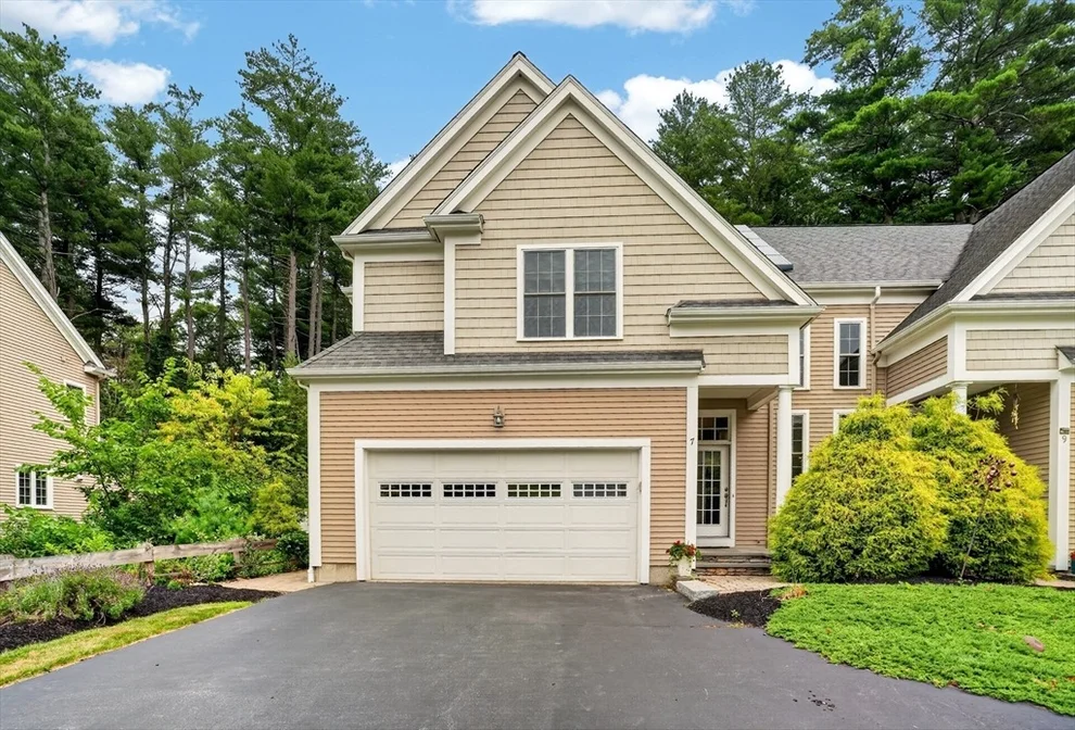 Unit for sale at 7 Cyrus Way, Northborough, MA 01532