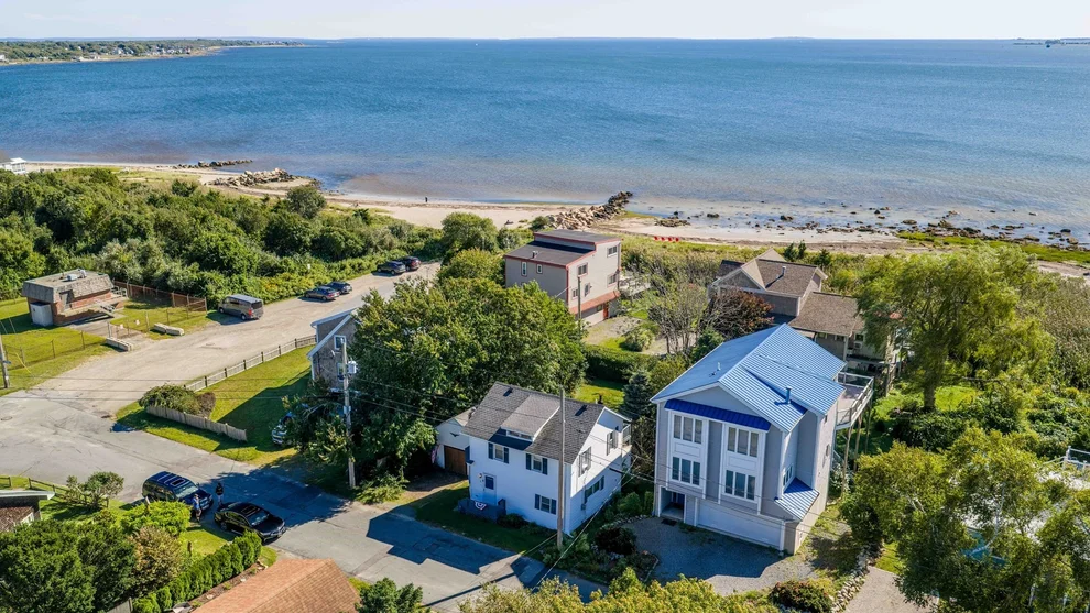 Unit for sale at 7 Bayview Ave, Fairhaven, MA 02719