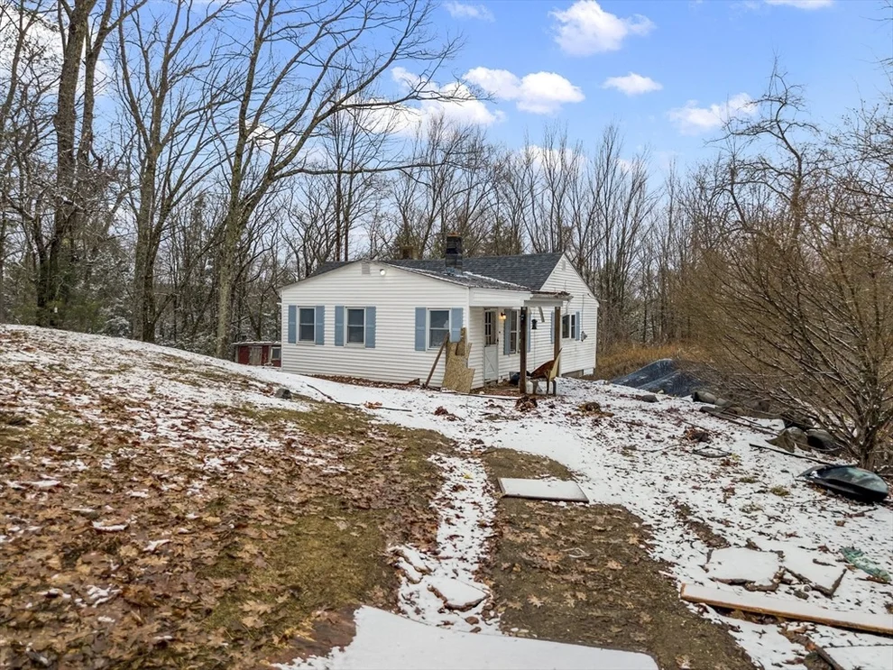 Unit for sale at 145 Baldwinville Rd, Phillipston, MA 01331