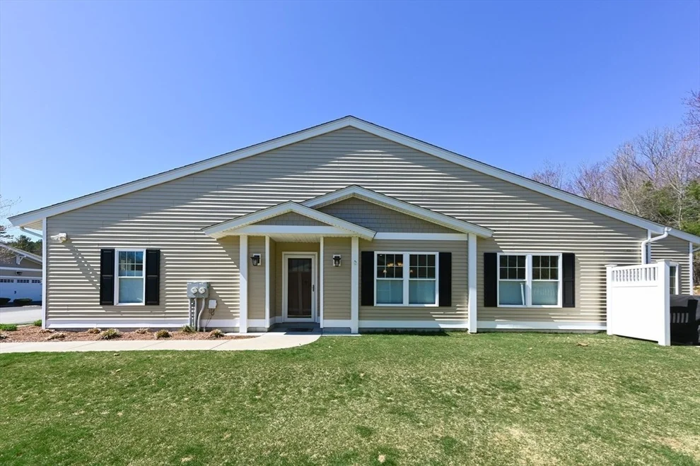 Unit for sale at 69 Rogerson Xing, Uxbridge, MA 01569