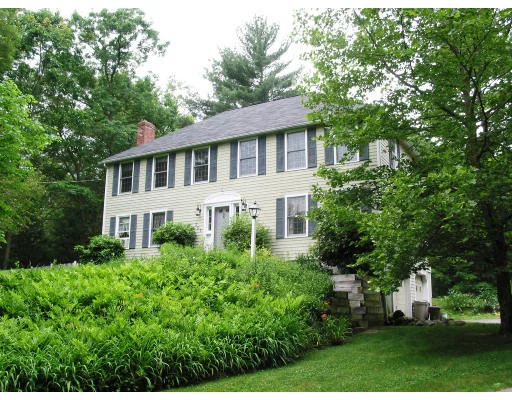 Unit for sale at 307 Campbell Rd, North Andover, MA 01845
