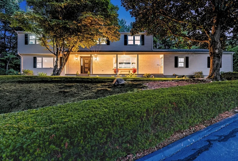 Unit for sale at 20 Rawson Hill Dr, Shrewsbury, MA 01545