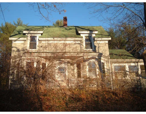 Unit for sale at 5 Andrews Court, Gloucester, MA 01930