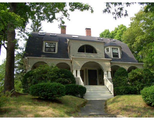 Unit for sale at 181 Cabot St, Newton, MA 02458