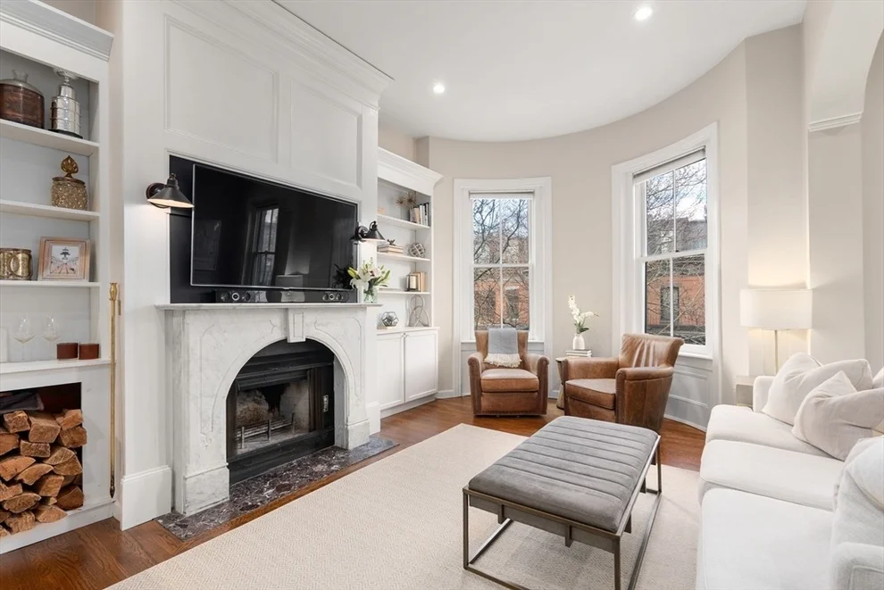 Unit for sale at 177 W Brookline St, Boston, MA 02118