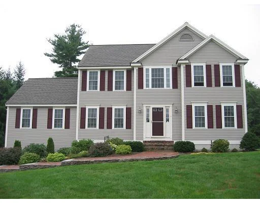 Unit for sale at 4 Fox Lane, Littleton, MA 01460