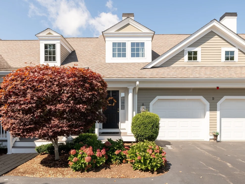 Unit for sale at 5 Red Pony Path, Marshfield, MA 02050