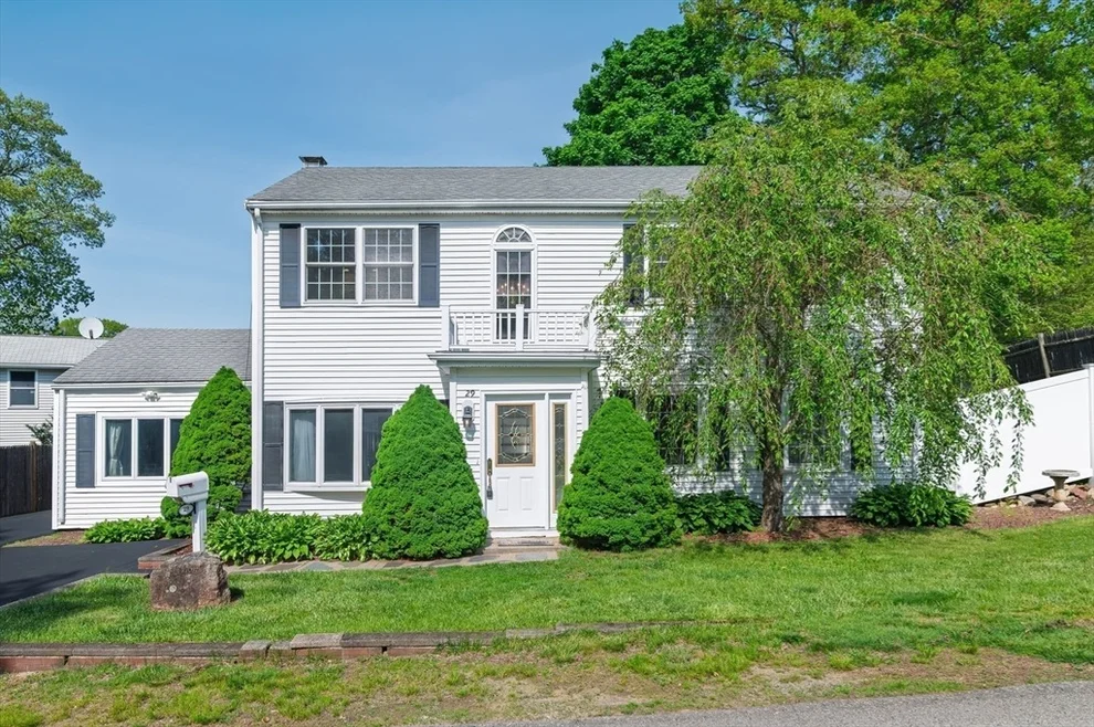 Unit for sale at 29 Karen Ln, Weymouth, MA 02188