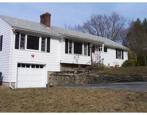 Unit for sale at 18 Pickering St, Auburn, MA 01501