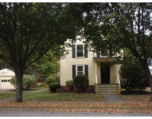 Unit for sale at 68 North St, Georgetown, MA 01833
