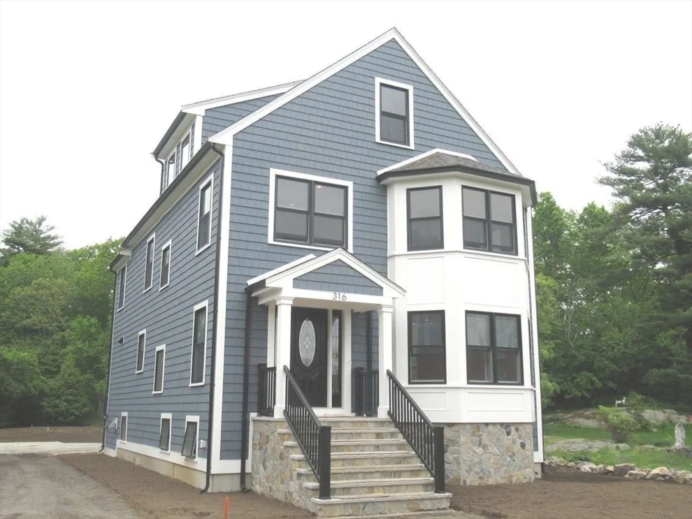 Unit for sale at 316 N Main St, Cohasset, MA 02025