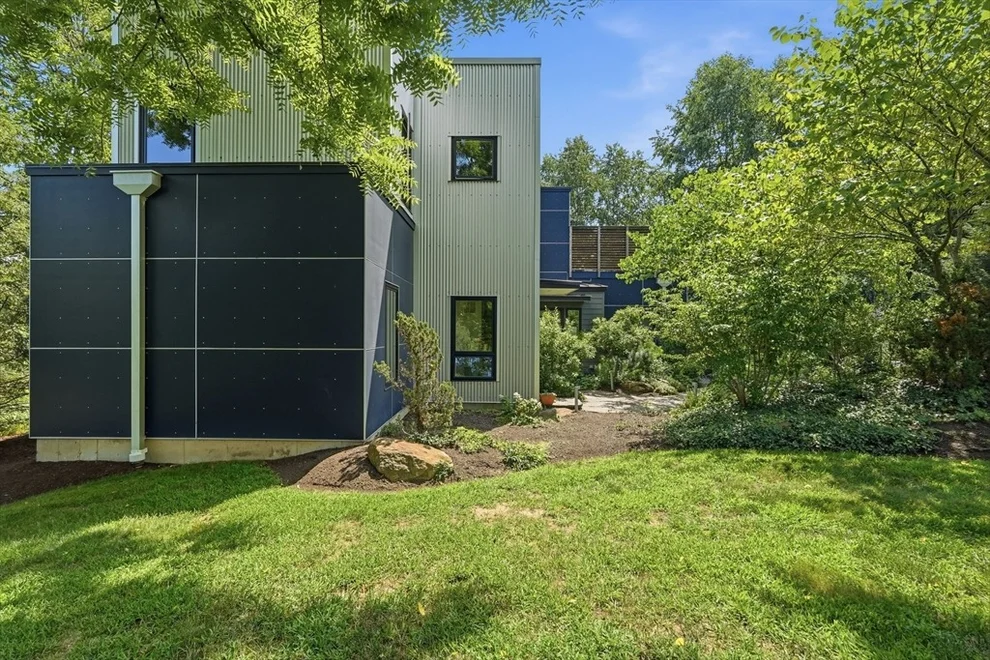 Unit for sale at 108 Grove St, Northampton, MA 01060