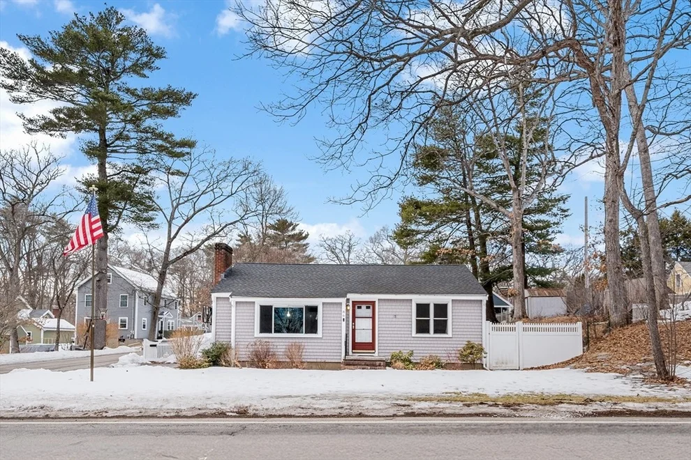 Unit for sale at 86 Highland St, Hamilton, MA 01982