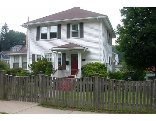 Unit for sale at 171 Woburn Street, Reading, MA 01867