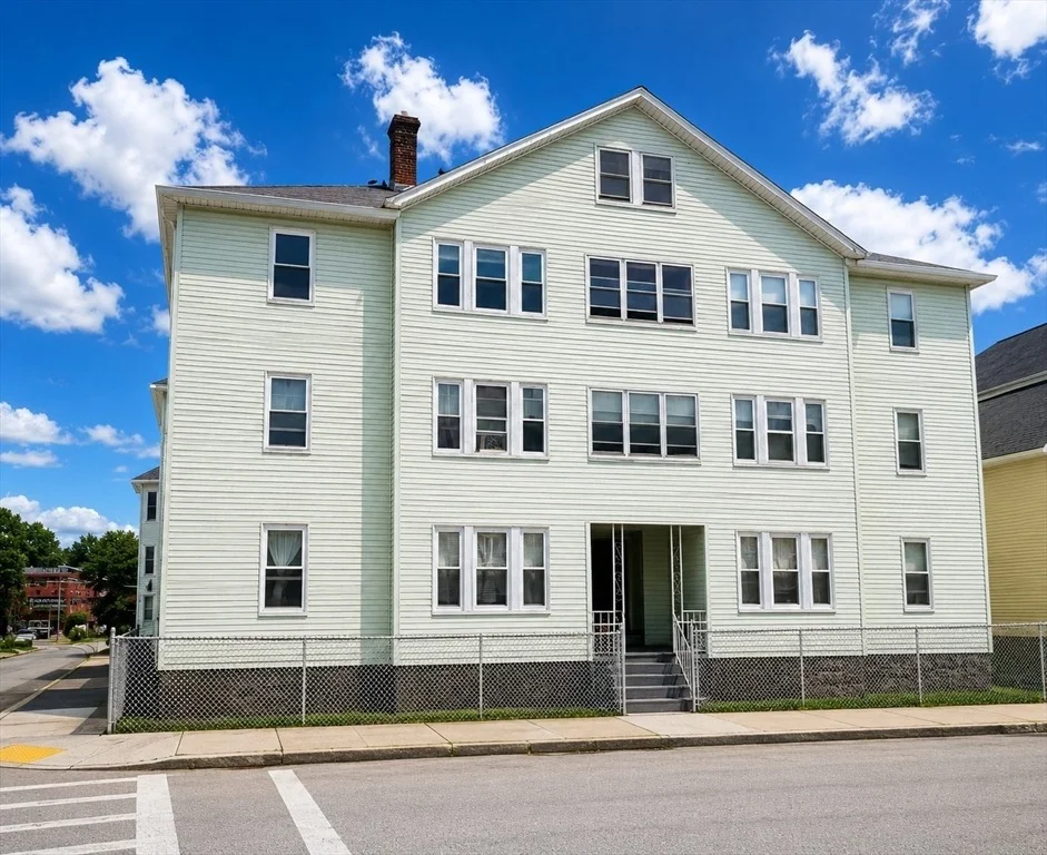 Unit for sale at 18 Caprera Rd, Worcester, MA 01604