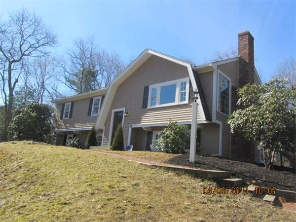 Unit for sale at 54 Outlook Rd, Marshfield, MA 02050