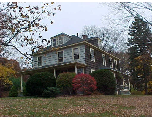 Unit for sale at 189 South St, Shrewsbury, MA 01545