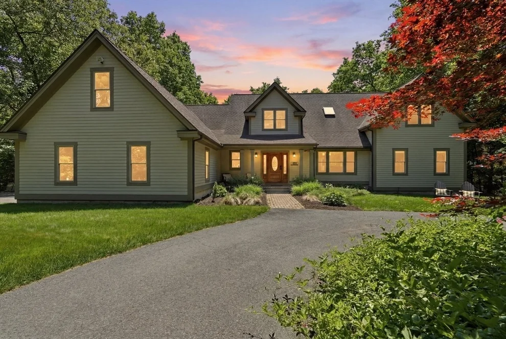 Unit for sale at 409 Henry St, Amherst, MA 01002