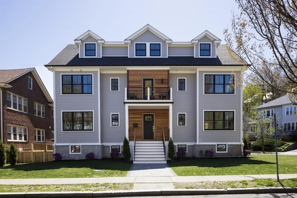 Unit for sale at 96 Verndale, Brookline, MA 02446