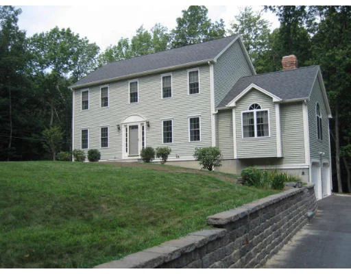 Unit for sale at 260 Se Main St, Douglas, MA 01516