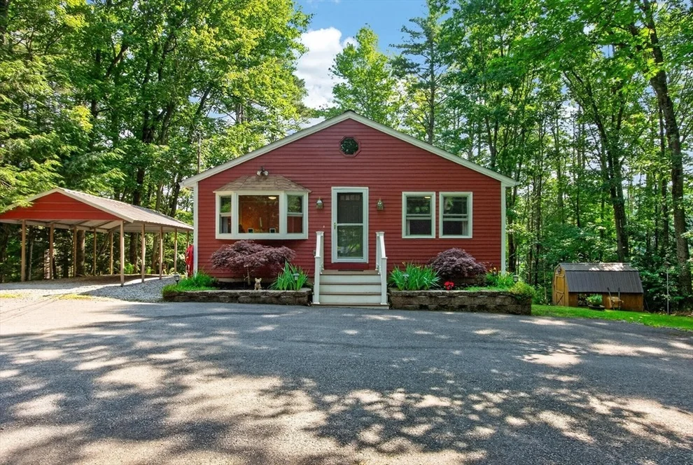 Unit for sale at 20 Iroquois Ave., Hubbardston, MA 01452
