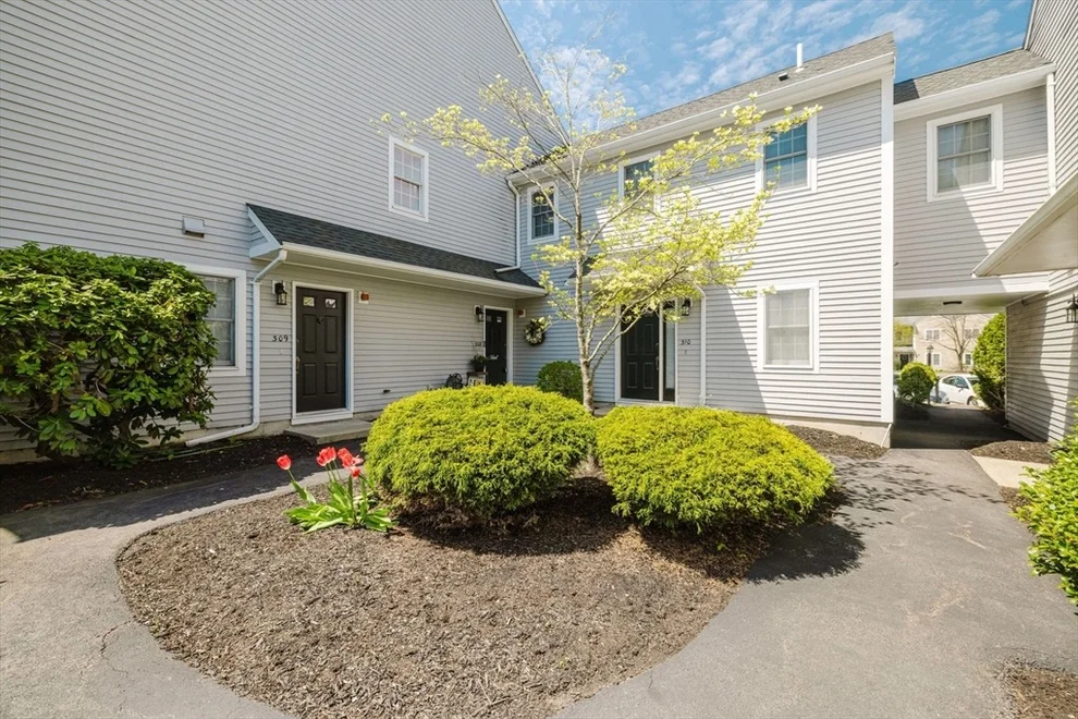 Unit for sale at 125 Highland St, Taunton, MA 02780