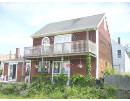 Unit for sale at 7 Leighton Court, Gloucester, MA 01930